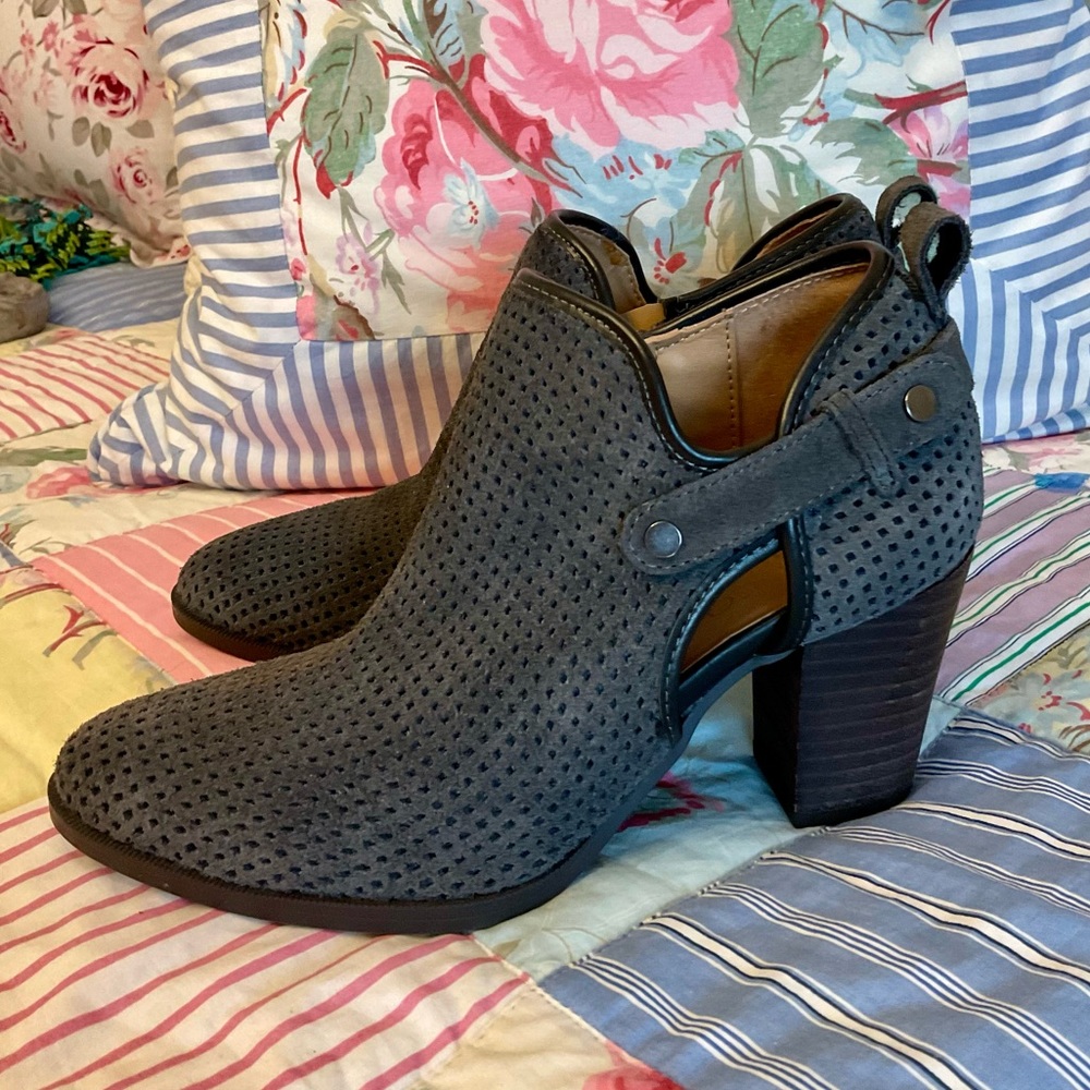 Franco sarto booties size 7